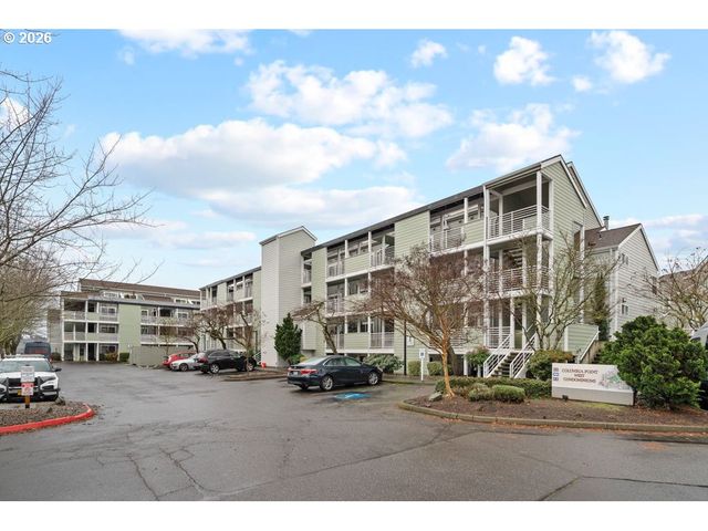 277 N HAYDEN BAY Dr, Portland, OR 97217