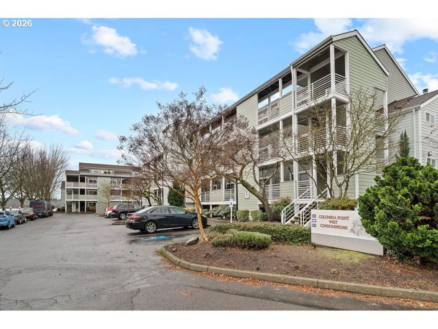 277 N HAYDEN BAY Dr, Portland, OR 97217