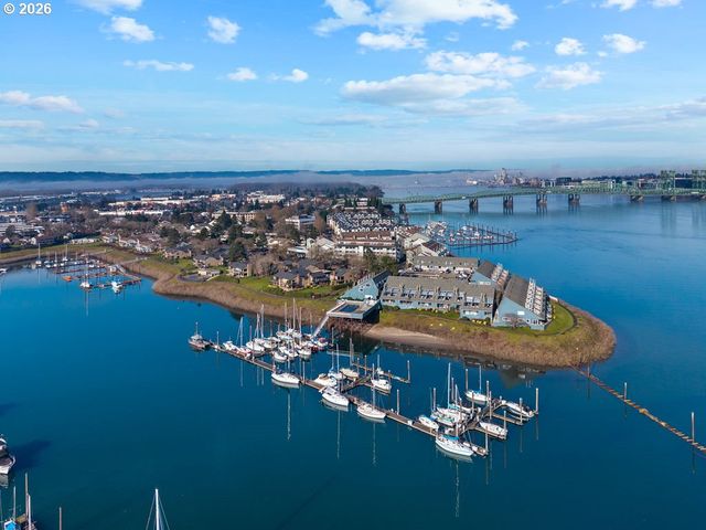 277 N HAYDEN BAY Dr, Portland, OR 97217