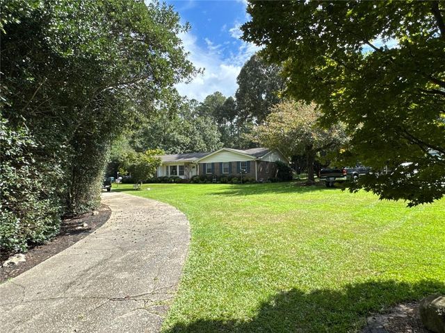 115 Ginger Cake Drive, Fayetteville, GA 30214