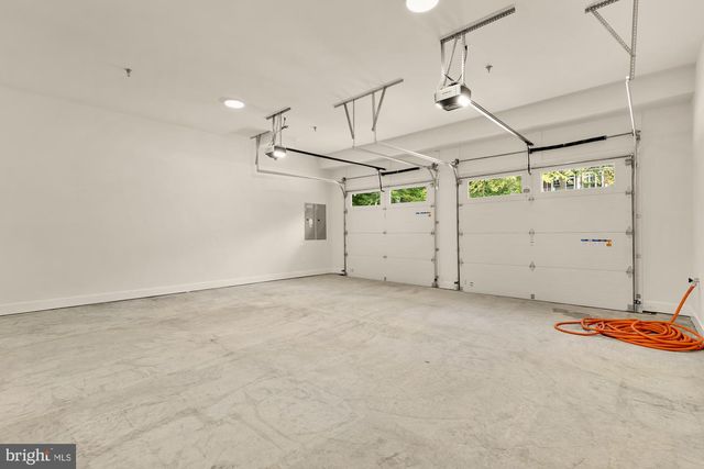 5435 MOHICAN RD, Bethesda, MD 20816