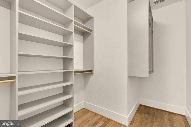5435 MOHICAN RD, Bethesda, MD 20816