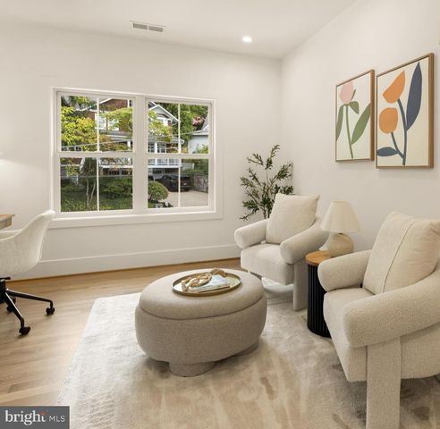 5435 MOHICAN RD, Bethesda, MD 20816
