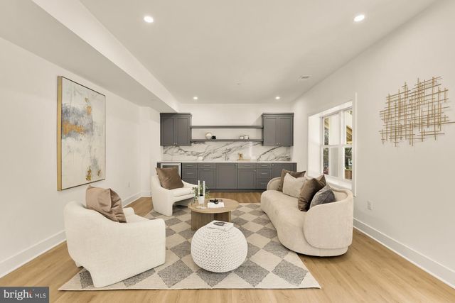 5435 MOHICAN RD, Bethesda, MD 20816
