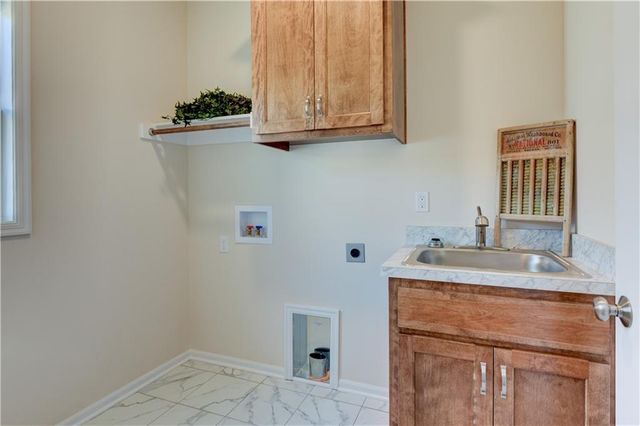 14609 Aspen Circle, Basehor, KS 66007