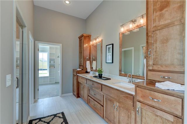 14609 Aspen Circle, Basehor, KS 66007