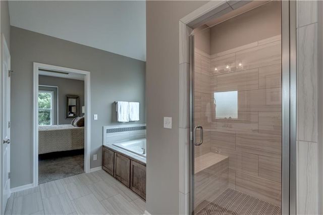 14609 Aspen Circle, Basehor, KS 66007