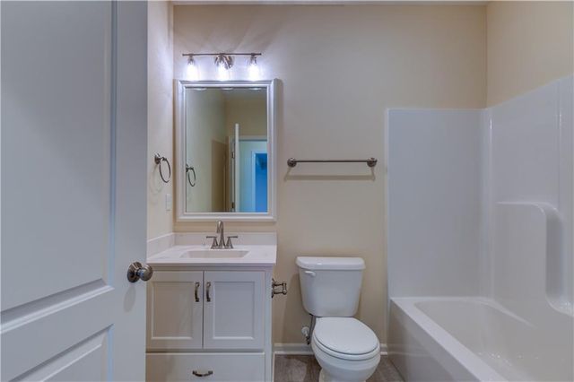 14609 Aspen Circle, Basehor, KS 66007