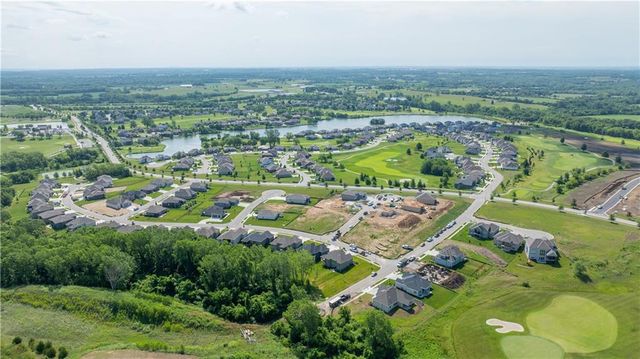 14609 Aspen Circle, Basehor, KS 66007