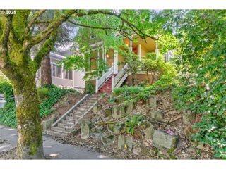 4145 S CORBETT Ave, Portland, OR 97239