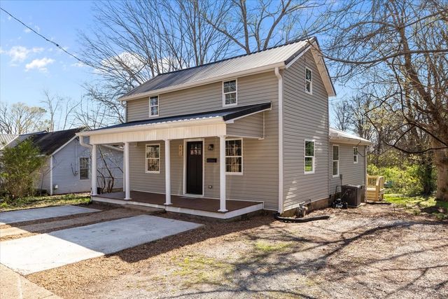 402 W Railroad St, Dickson, TN 37055