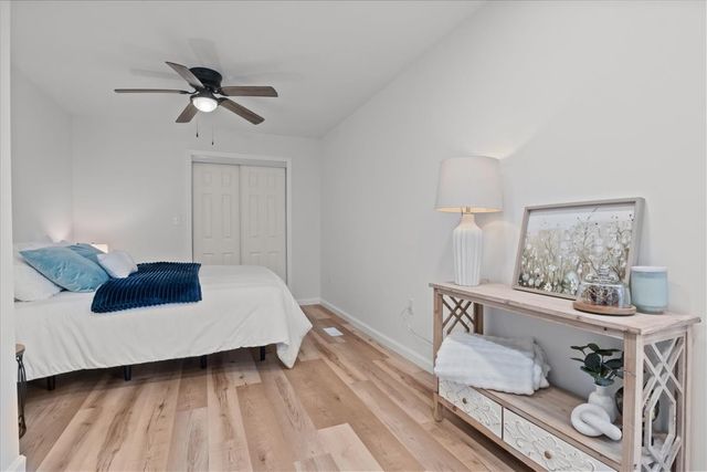 402 W Railroad St, Dickson, TN 37055