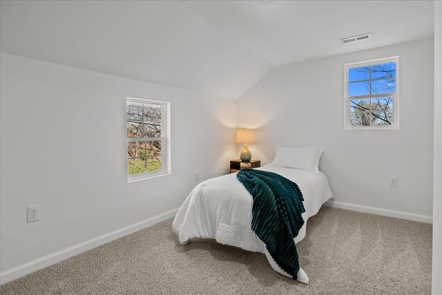 402 W Railroad St, Dickson, TN 37055