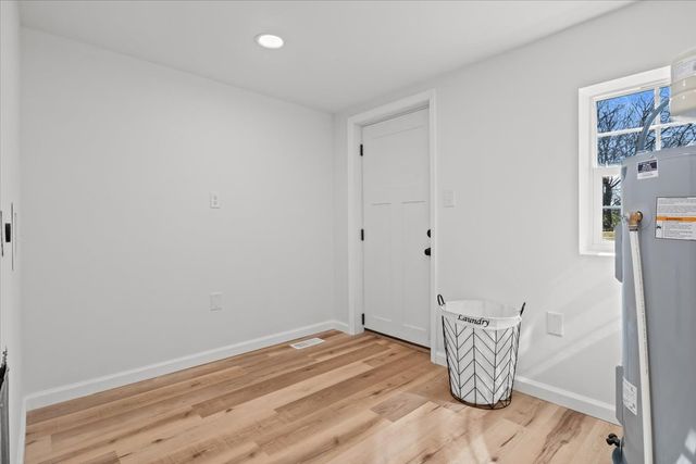 402 W Railroad St, Dickson, TN 37055