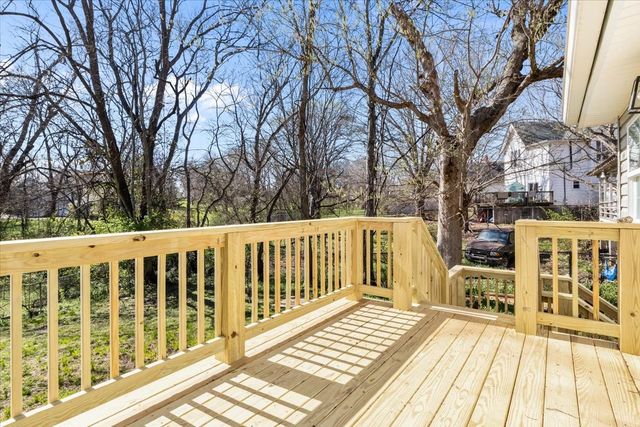 402 W Railroad St, Dickson, TN 37055