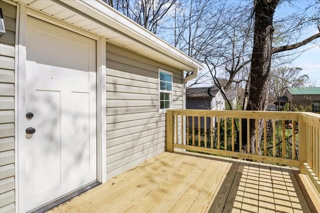 402 W Railroad St, Dickson, TN 37055