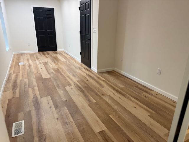 402 W Railroad St, Dickson, TN 37055