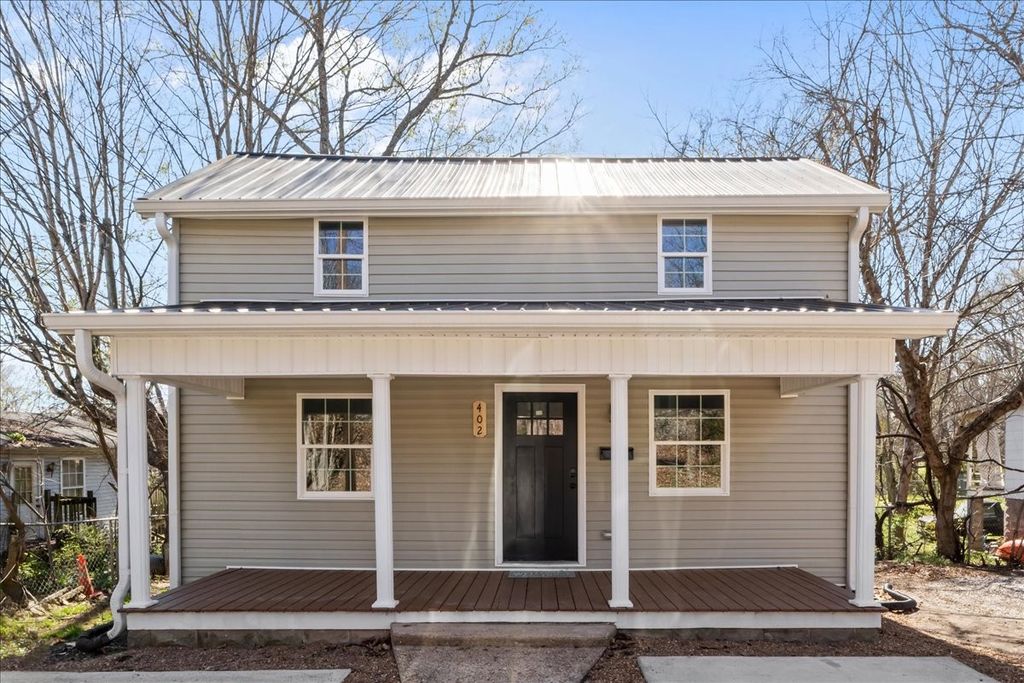 402 W Railroad St, Dickson, TN 37055