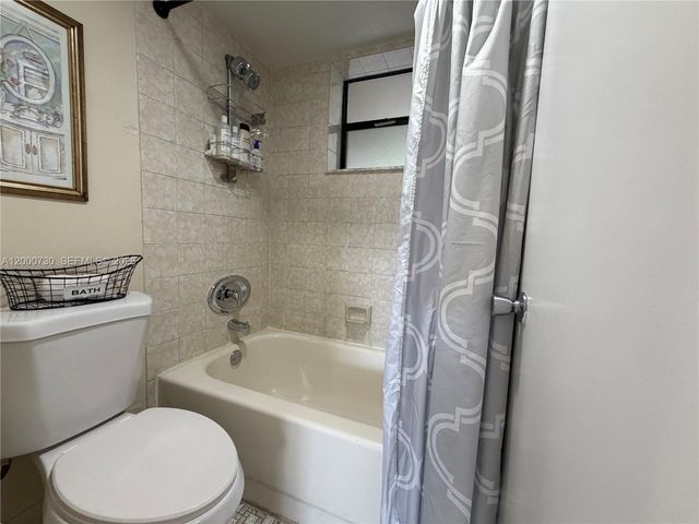 900 Colony Point Cir 317, Pembroke Pines, FL 33026