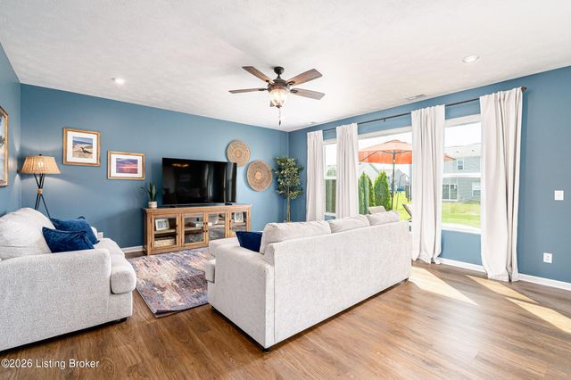 455 Mallard Lake Blvd, Shepherdsville, KY 40165