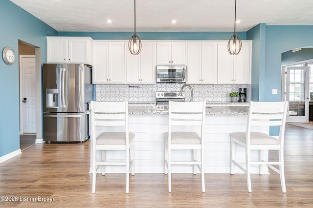 455 Mallard Lake Blvd, Shepherdsville, KY 40165