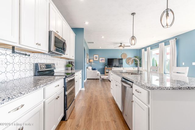 455 Mallard Lake Blvd, Shepherdsville, KY 40165