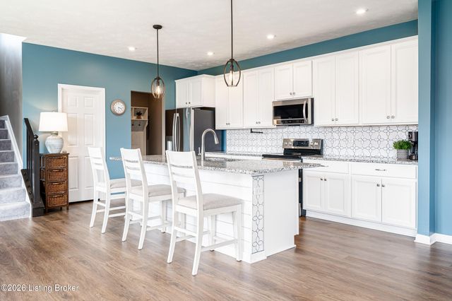 455 Mallard Lake Blvd, Shepherdsville, KY 40165