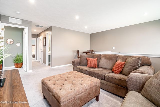 455 Mallard Lake Blvd, Shepherdsville, KY 40165