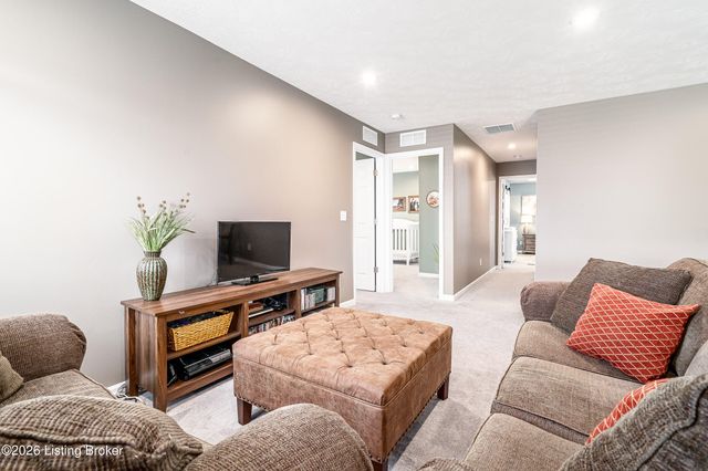 455 Mallard Lake Blvd, Shepherdsville, KY 40165