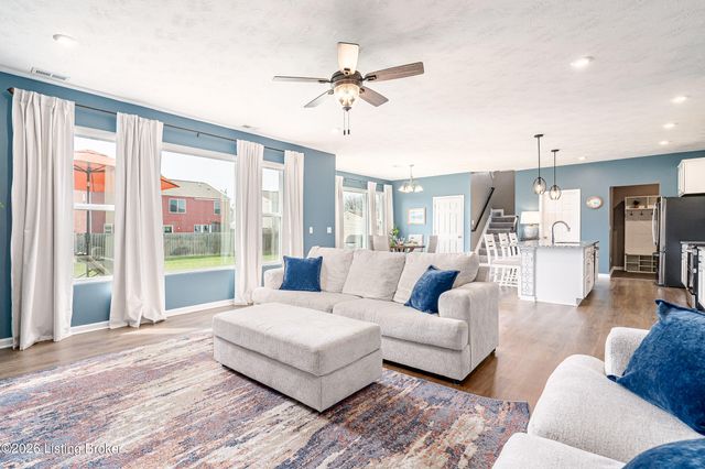455 Mallard Lake Blvd, Shepherdsville, KY 40165