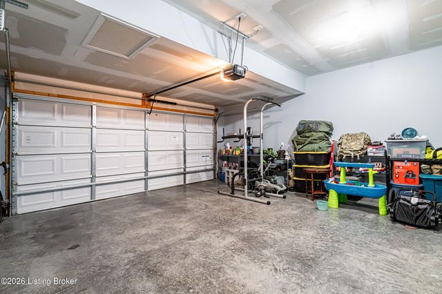 455 Mallard Lake Blvd, Shepherdsville, KY 40165