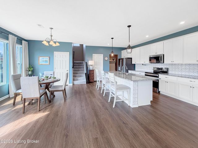455 Mallard Lake Blvd, Shepherdsville, KY 40165