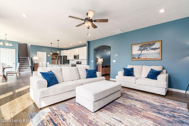 455 Mallard Lake Blvd, Shepherdsville, KY 40165