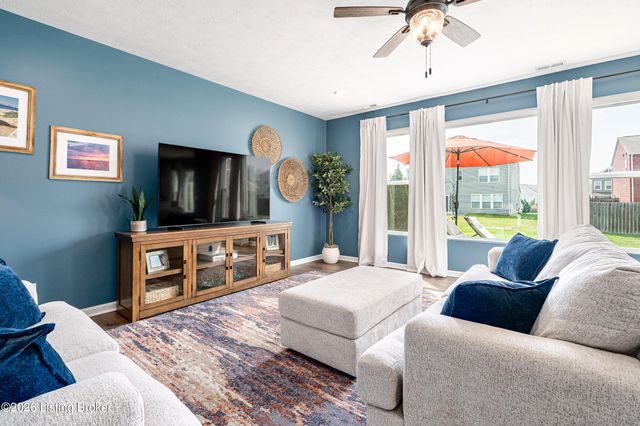 455 Mallard Lake Blvd, Shepherdsville, KY 40165