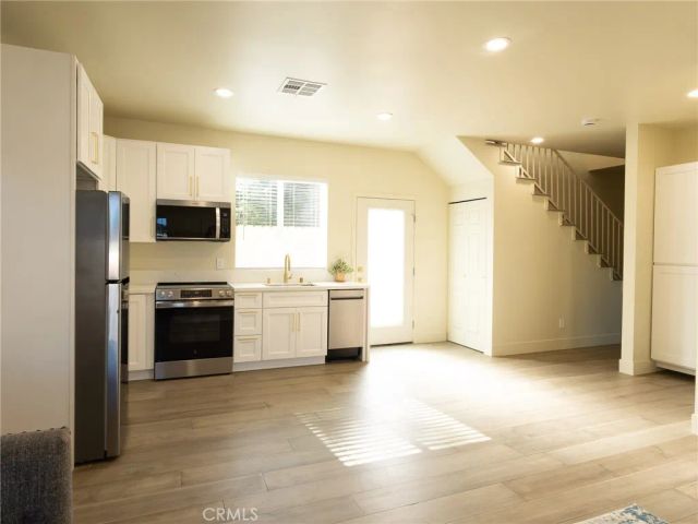 8434 Gothic Street, North Hills, CA 91343