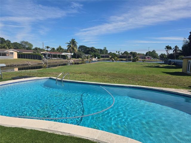 17135 NW 19th Ave, Miami Gardens, FL 33056