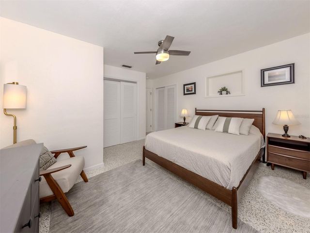 825 NOKOMIS AVENUE S, Venice, FL 34285