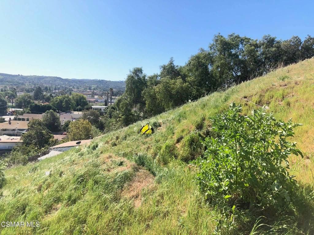 Image 10 of property listing at 1071 Walnut Canyon Road, Moorpark, CA 93021