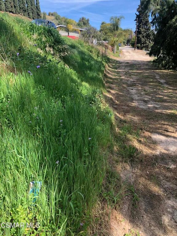 Image 15 of property listing at 1071 Walnut Canyon Road, Moorpark, CA 93021