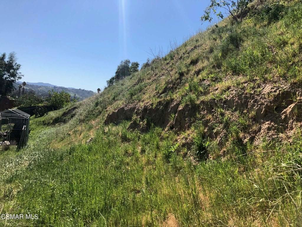 Image 9 of property listing at 1071 Walnut Canyon Road, Moorpark, CA 93021