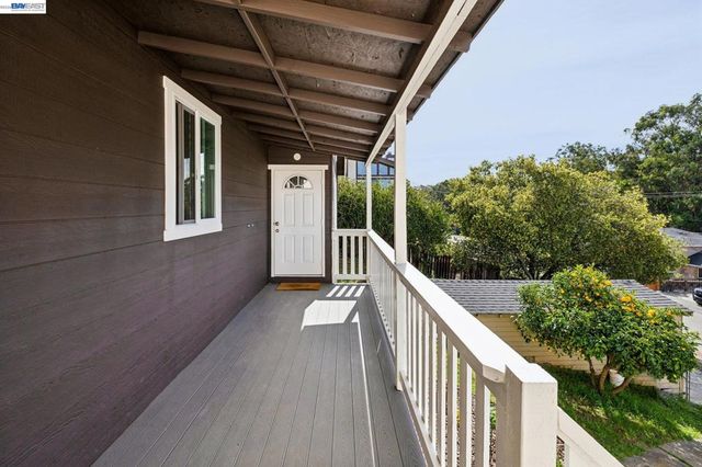 25910 Westview Way, Hayward, CA 94542