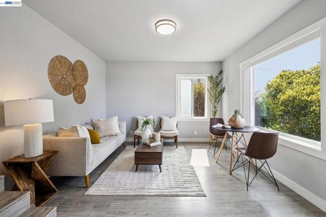 25910 Westview Way, Hayward, CA 94542