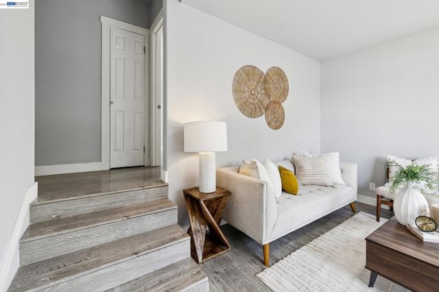 25910 Westview Way, Hayward, CA 94542