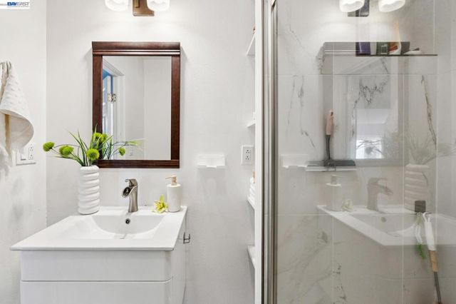 25910 Westview Way, Hayward, CA 94542