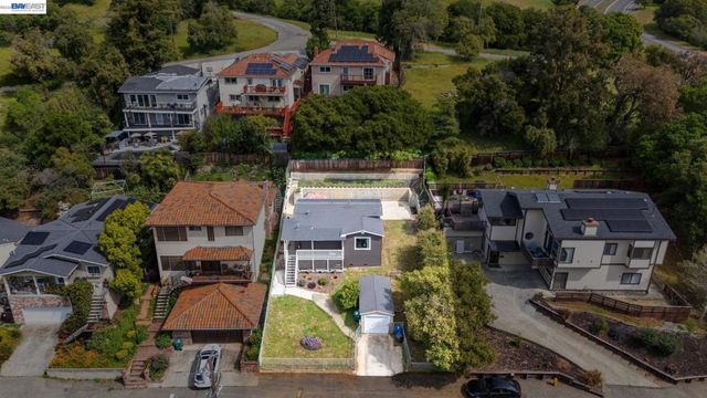 25910 Westview Way, Hayward, CA 94542