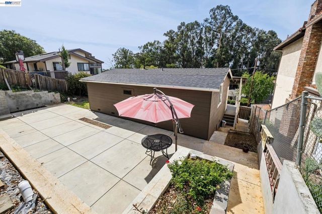 25910 Westview Way, Hayward, CA 94542