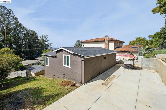 25910 Westview Way, Hayward, CA 94542