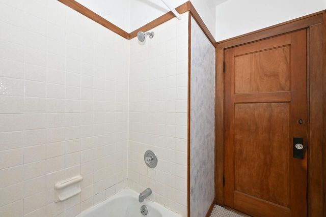 2123 N 66th STREET, Wauwatosa, WI 53213