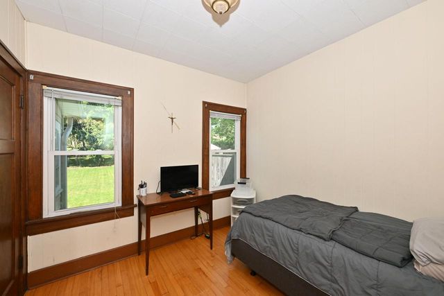 2123 N 66th STREET, Wauwatosa, WI 53213