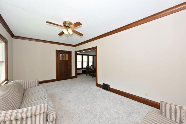 2123 N 66th STREET, Wauwatosa, WI 53213